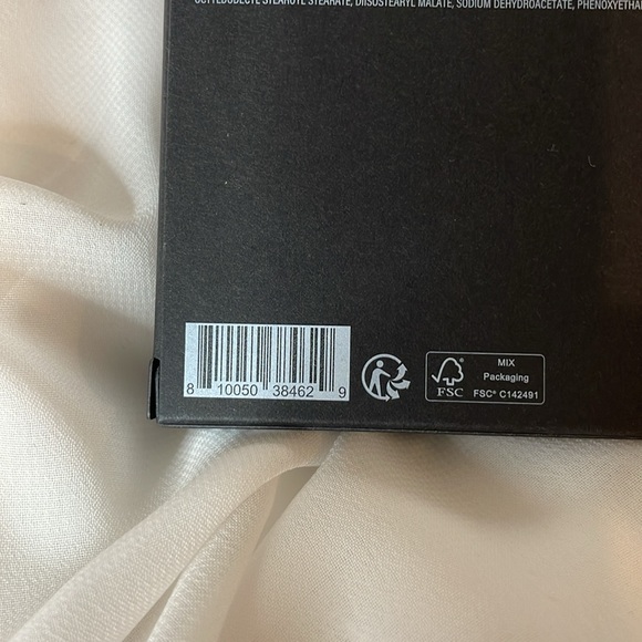 Makeup by Mario Ethereal Eyes Eyeshadow Palette Limited Edition. - Picture 11 of 11